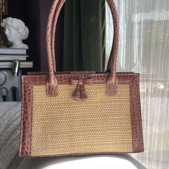 Liz Claiborne Beige and brown woven Hand bag - Picture 2 of 6